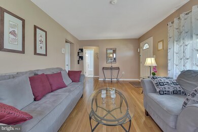 2215 Charleston Place, Hyattsville, MD 20783 - photo 4