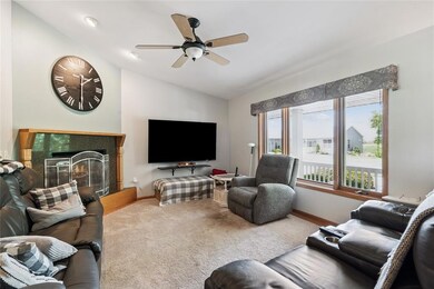 7 Hobart Place, Grinnell, IA 50112 - photo 5