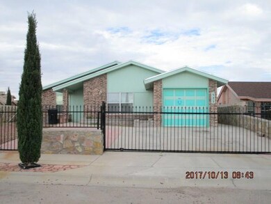 525 Thayer Pease Ave, Horizon City, TX 79928 - photo 2