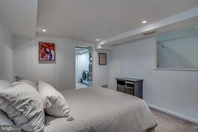 6938 University Dr, Alexandria, VA 22307 - photo 6