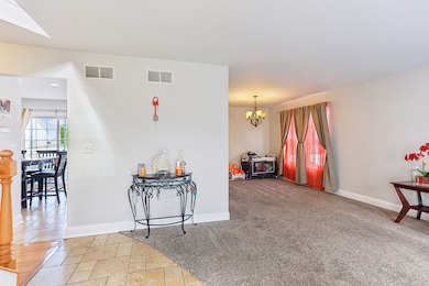 25804 S Daffodil Ln, Monee, IL 60449 - photo 2