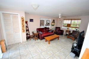 5617 Cinnamon Dr, West Palm Beach, FL 33415 - photo 5