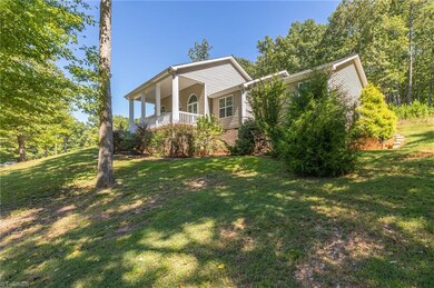 1490 W Lake Dr, Asheboro, NC 27205 - photo 2