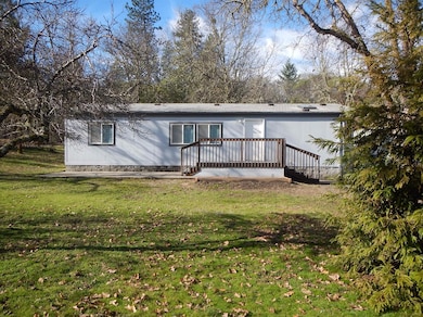 670 Saratoga Way, Grants Pass, OR 97526 - photo 2