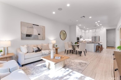 209 Paramount, Irvine, CA 92618 - photo 4