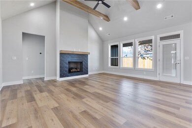 814 Spurgeon Ln, Prairie Grove, AR 72753 - photo 2