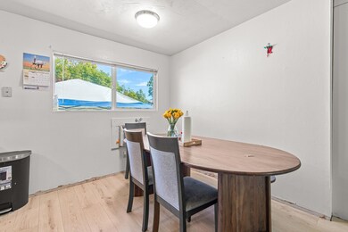 53 SW Eastern Ave, Grants Pass, OR 97526 - photo 7