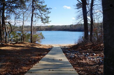 Flax Pond