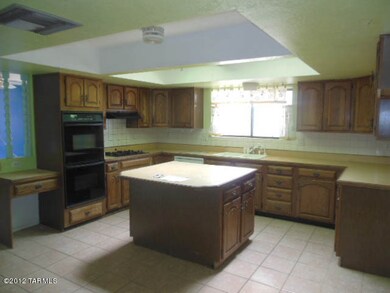 022-191303-Kitchen