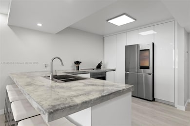 Edgewater Beach Towers unit 903, Hollywood, FL 33019 - photo 4