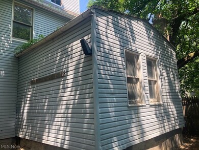 View of home's exterior