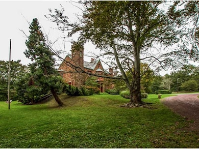 90 Malbone Rd, Newport, RI 02840 - photo 3