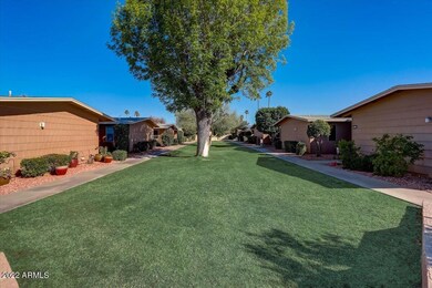 10757 W Santa fe Dr, Sun City, AZ 85351 - photo 2