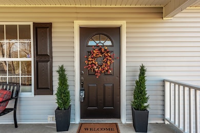 1218 Locust St, Westmoreland, TN 37186 - photo 2