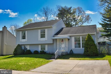 37 Yew Rd, Essex, MD 21221 - photo 2