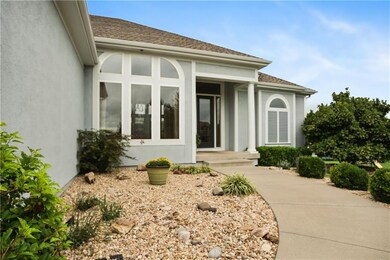 1556 Brompton Ln, Raymore, MO 64083 - photo 2