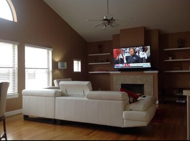 3735 Main Plaza Dr, Houston, TX 77025 - photo 4