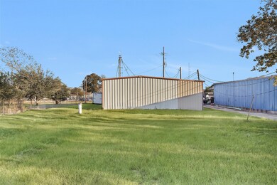 6821 Bailey St, Shiro, TX 77876 - photo 5