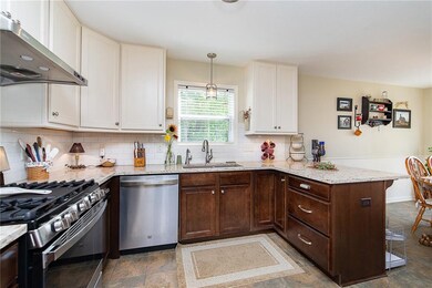 10112 Beresford Ct, Fishers, IN 46038 - photo 7