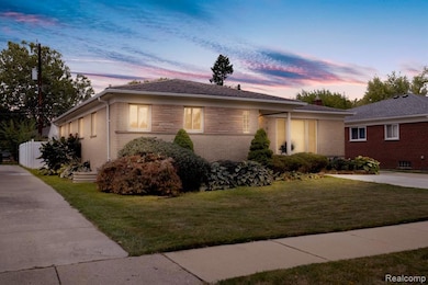 15225 Rosemary Blvd, Oak Park, MI 48237 - photo 6