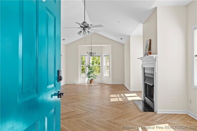 824 Sage Creek Ln unit 10, Fayetteville, NC 28305 - photo 4