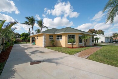 6575 N Plymouth Dr, Lake Worth, FL 33462 - photo 2