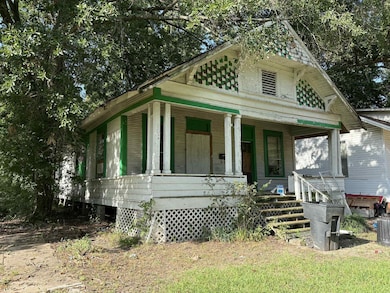View of front of home featuring a porch