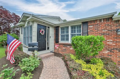 726 Wurlitzer Dr, North Tonawanda, NY 14120 - photo 3