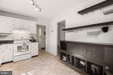 23364 Black Oak Ct, California, MD 20619 - photo 4