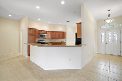 Kitchen with Breakfast Bar and Tile