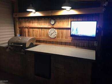 Out Door Kitchen