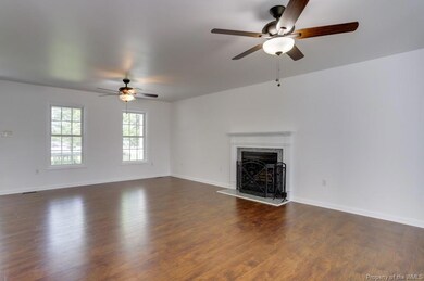 2835 Mattaponi Ave, West Point, VA 23181 - photo 4