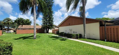 1220 Summit Place Cir unit B, West Palm Beach, FL 33415 - photo 5