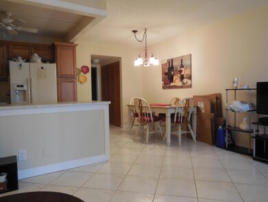 75 Windsor D unit 75, West Palm Beach, FL 33417 - photo 3