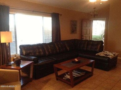 Family Room (1)