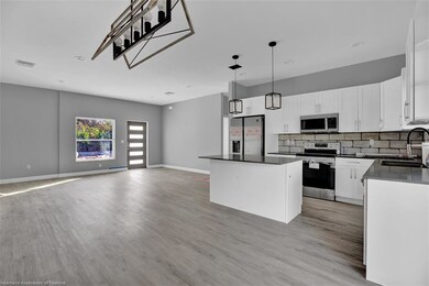 6943 Mexican Hat Dr, Sebring, FL 33872 - photo 4