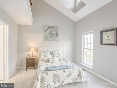 4104 Ashmere Cir, Dumfries, VA 22025 - photo 5