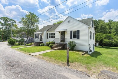 10 Hazel Plaza, Uxbridge, MA 01569 - photo 2