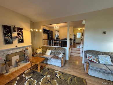 5377 Breeze Hill Place unit 10, Troy, MI 48098 - photo 7