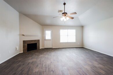 29318 Fox River Dr, Spring, TX 77386 - photo 4