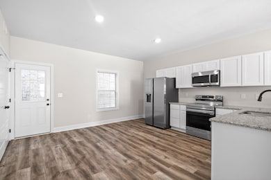 445 Oak St unit C, Clarksville, TN 37042 - photo 4