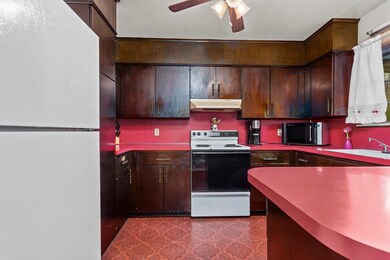 126 Lancewood Cir, Lufkin, TX 75904 - photo 6