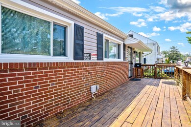 231 3rd Ave, Halethorpe, MD 21227 - photo 4