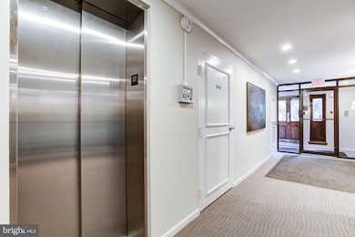 2711 Ordway St NW unit 310, Washington, DC 20008 - photo 4