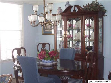 24 Londonberry Dr, Holmdel, NJ 07733 - photo 7