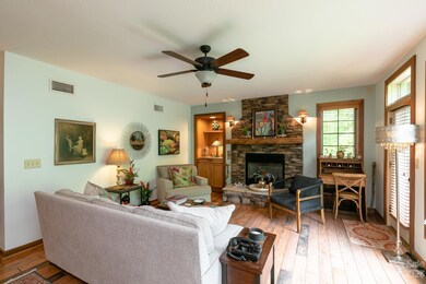 222 Creekside Way unit D-201, Burnsville, NC 28714 - photo 5