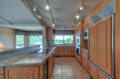 Kitchen (2)