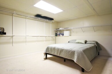 2117 Trowbridge Ct, Glenview, IL 60026 - photo 3