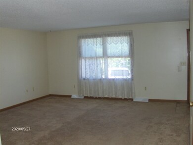 56 Trudeau Dr unit 3C, West Brookfield, MA 01585 - photo 4