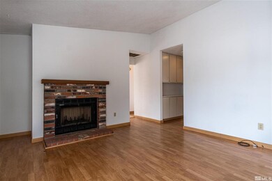1580 Burnside Ct, Sparks, NV 89434 - photo 6